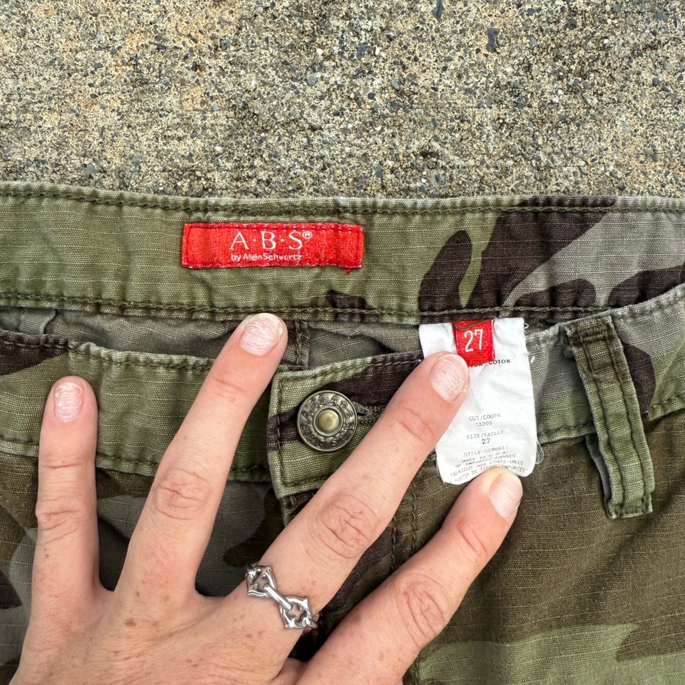 Urban Outfitters Camouflage Cargo Pants - Picture 3 of 5